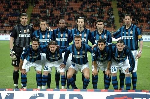 偏亮